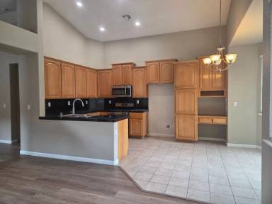 Main picture of 484 Lone Spur Dr