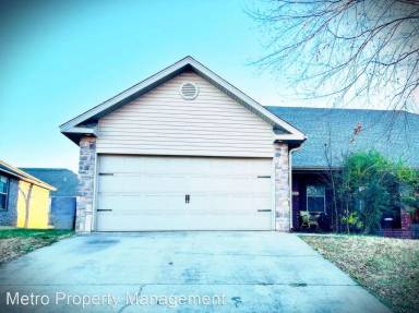 Main picture of 3003 SW Amberwood Ave