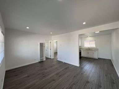 Main picture of 2513 Grant Ave