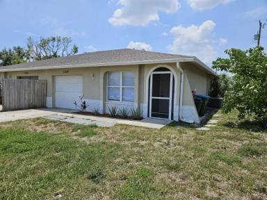 Main picture of 1306 NE 8th Pl