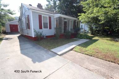 Main picture of 392-394 S Fenwick Rd