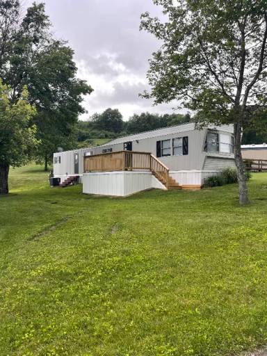 Main picture of 306 Pearl Ln