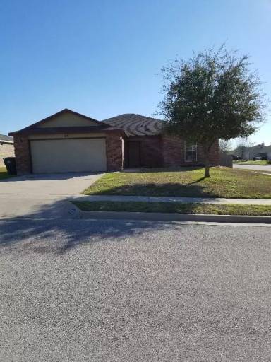 Main picture of 23 McFaddan Ln
