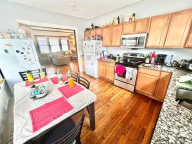 Main picture of 504 Catherine St