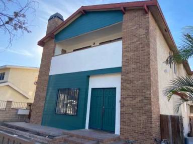 Main picture of 1215 Temple Ave