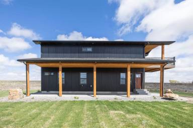 Main picture of 2422 E 2050 N