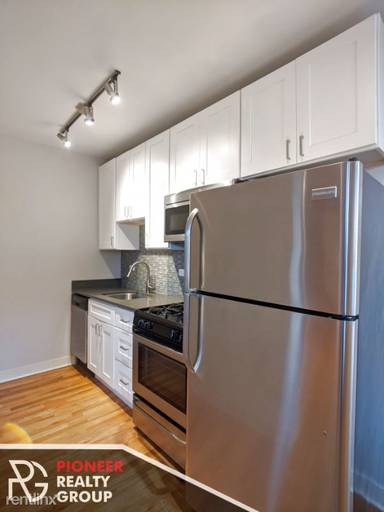 Main picture of 2420 N Kedzie Blvd