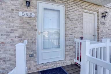 Main picture of 595 Barley Ct
