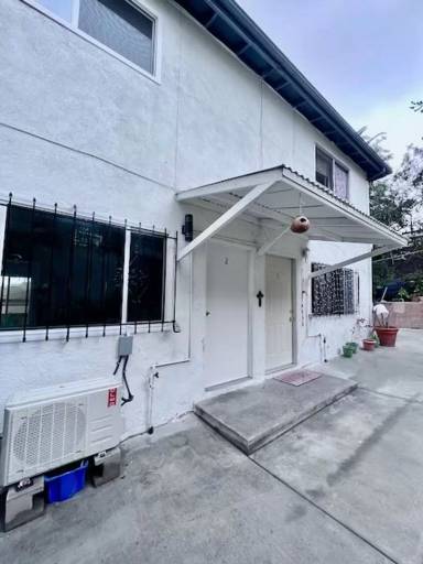 Main picture of 3751 Locke Ave