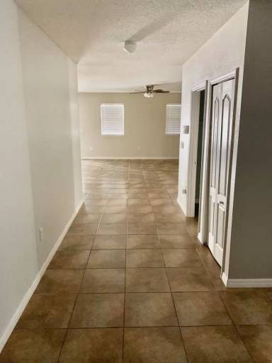 Main picture of 2855 Moonstone Bnd