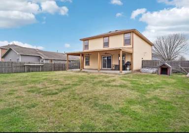 Main picture of 6813 Savanna Canyon Dr