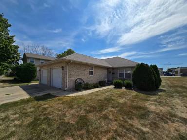 Main picture of 1005 Prairie Ave