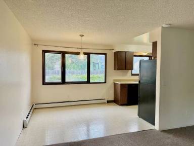 Main picture of 1043 Mila St