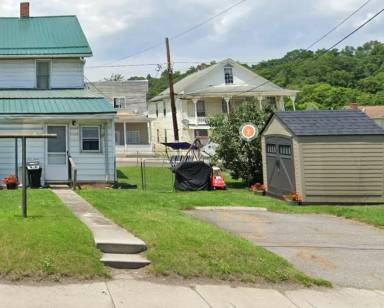 Main picture of 14818 Broadway St SW