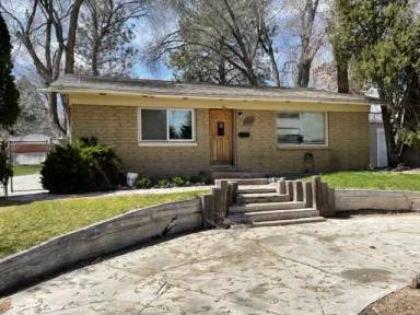 Main picture of 1035 Blaine Ave