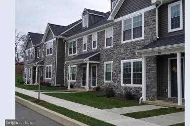Main picture of 741 Farmwood Ln