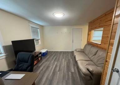 Main picture of 413 Moro St