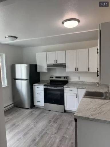 Main picture of 330 Park Ave