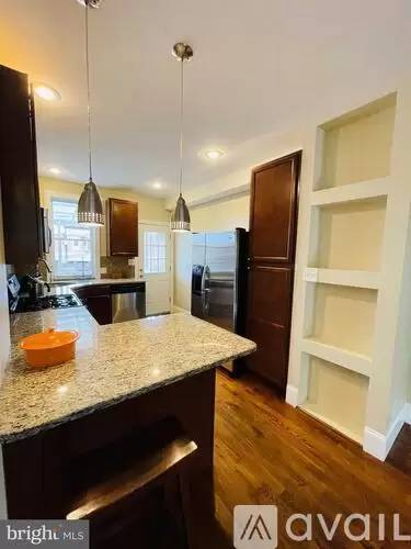 Main picture of 418 Bonsal St