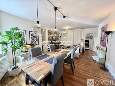 Main picture of 403 Commonwealth Ave