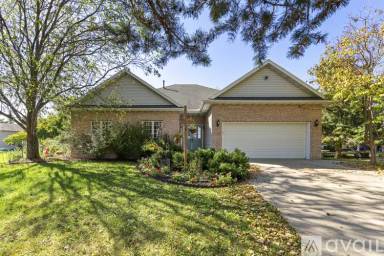 Main picture of 1215 N Frontage Road Salem SW