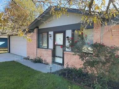 Main picture of 1307 Green Downs Dr