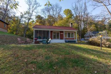 Main picture of 1312 John Rissler Rd