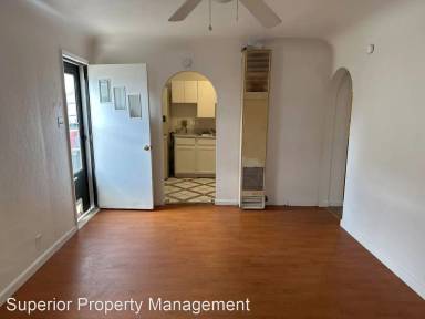 Main picture of 248 E 1st St