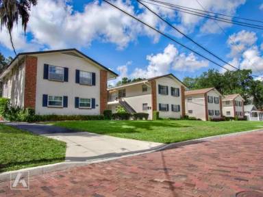 Main picture of 1020 Elmwood St