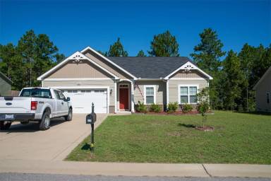 Main picture of 309 English Oak Dr