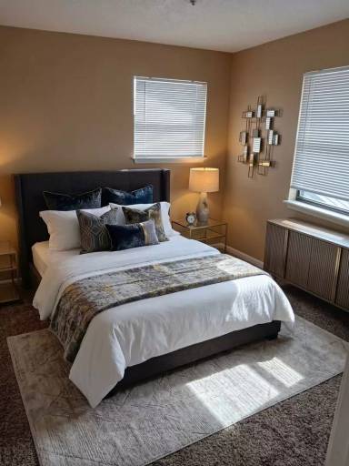 Main picture of 1813 E 33rd St