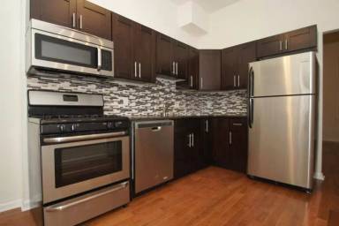 Main picture of 744 S 18th St