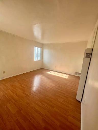 Main picture of 2103 Eton Ave SE