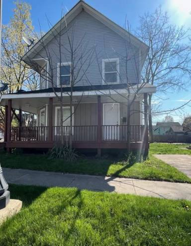 Main picture of 114 S Jackson St