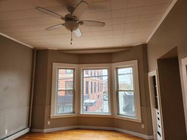 Main picture of 83 1/2 W Pearl St