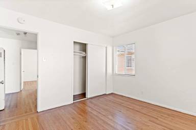 Main picture of 11848 Foothill Way