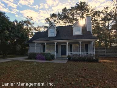 Main picture of 145 Blue Heron Dr