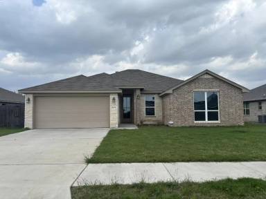 Main picture of 809 Holliday Dr