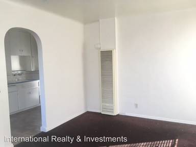 Main picture of 130 1/2 W 110th St