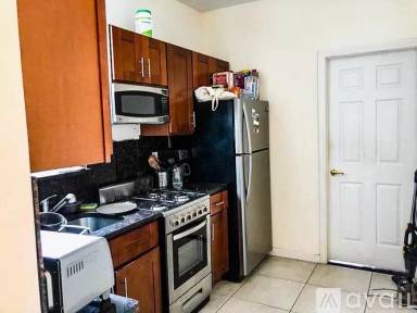 Main picture of 677 Lincoln Pl