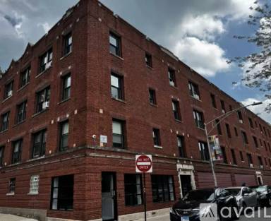 Main picture of 1373 W Greenleaf Ave