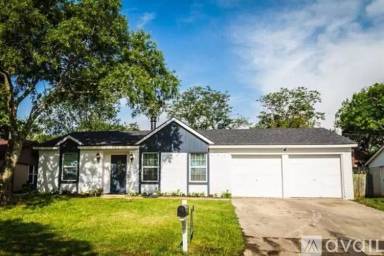 Main picture of 3716 French Wood Dr