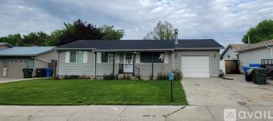 Main picture of 3745 Dove Dr
