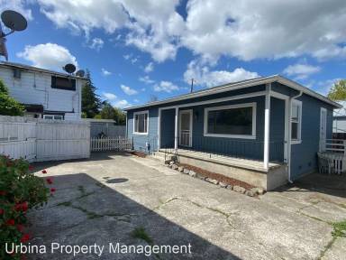 Main picture of 884 Petaluma Blvd S