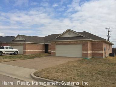 Main picture of 708 Paso Fino St