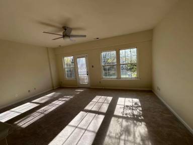 Main picture of 213 Bay Coat Dr