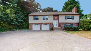 Main picture of 655 South St