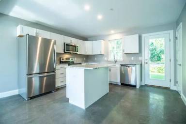 Main picture of 3 Heritage Ln