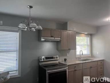 Main picture of 1459 E Brunswick Ave