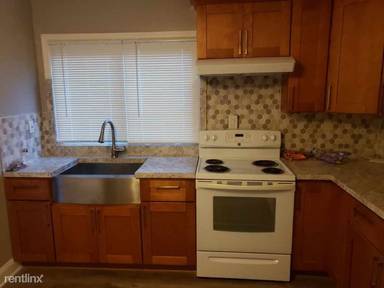 Main picture of 16 Medford Ct